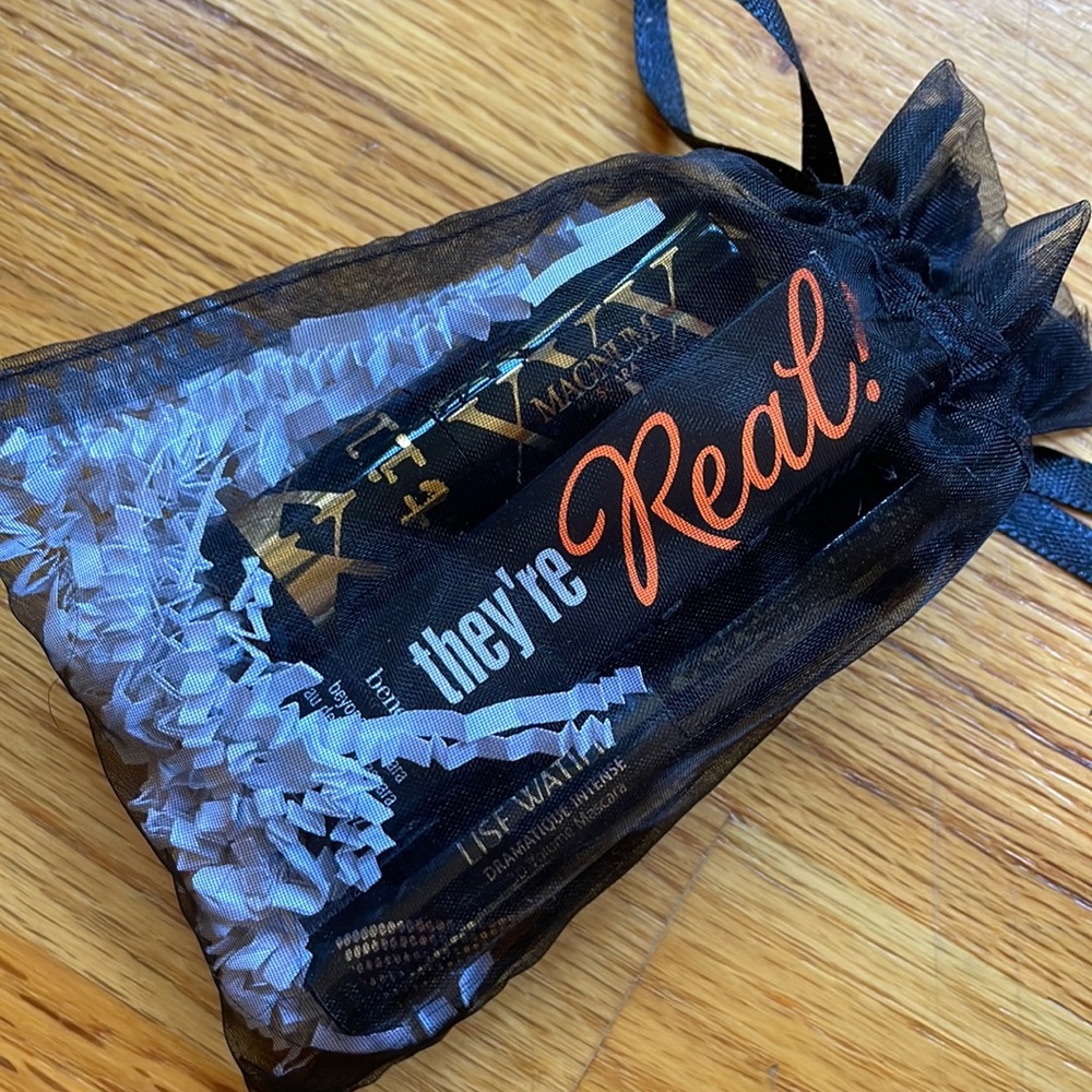 Mascara bundle - Picture 1 of 4